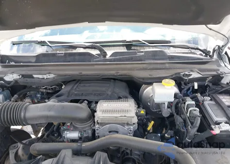 2024 Ram 1500 Laramie из США, поврежденный, VIN 1C6RREJT3RN205256